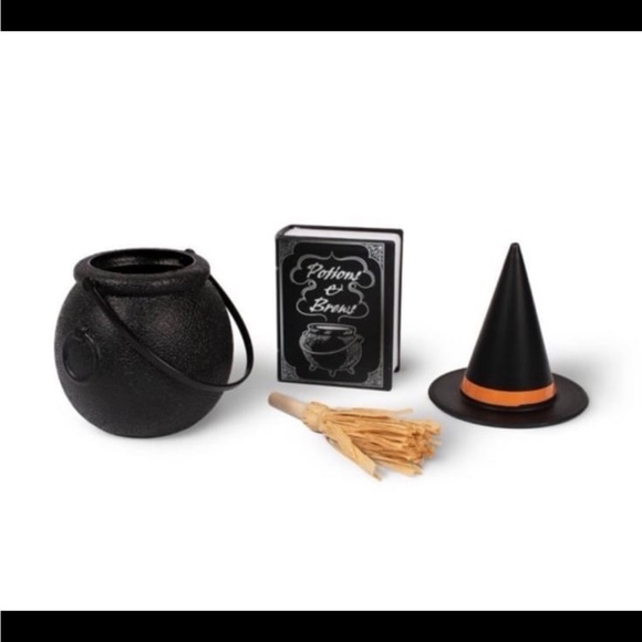 Target Bullseye Playground 2025 Halloween Miniature Witch's Tools 4ct Box Set - Picture 1 of 5